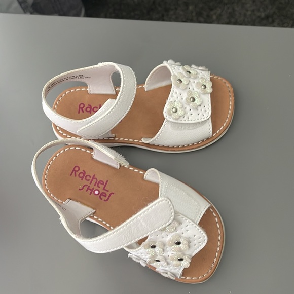 Toddler girl sandals (worn few times) - Picture 4 of 4